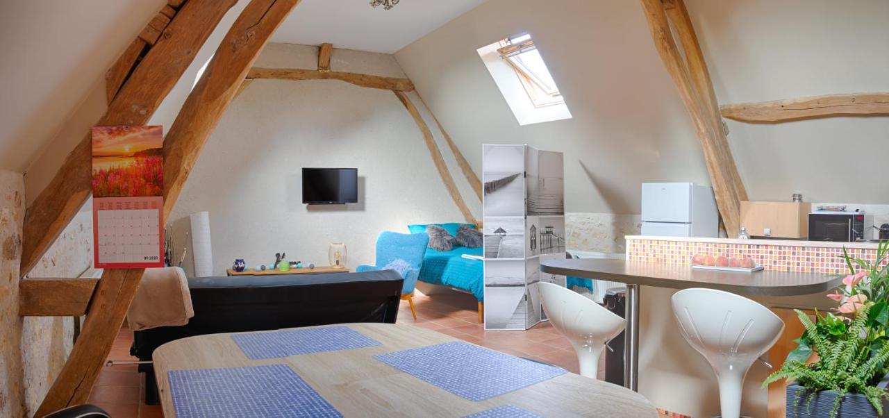 La Ferme Des Nonains Apartment Montjavoult Bagian luar foto