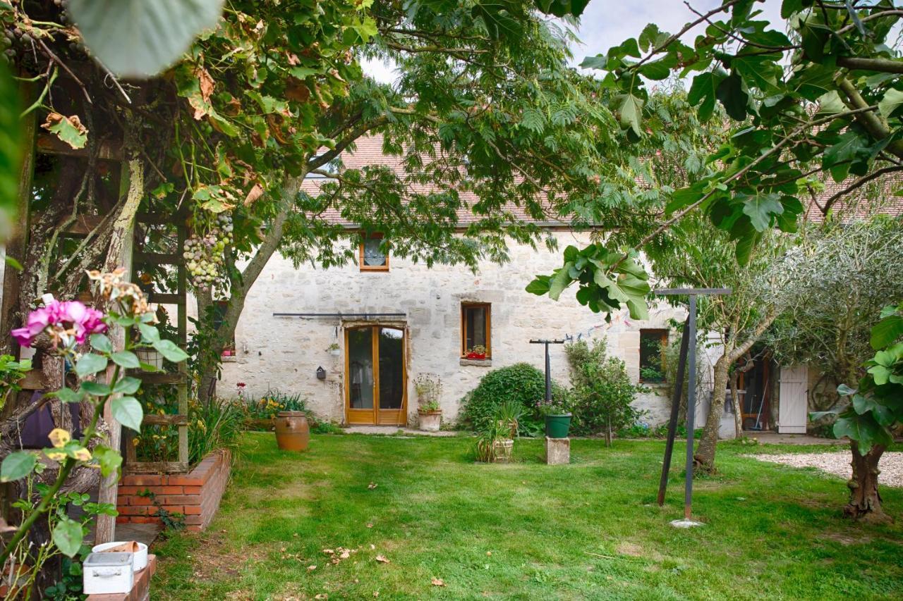 La Ferme Des Nonains Apartment Montjavoult Bagian luar foto