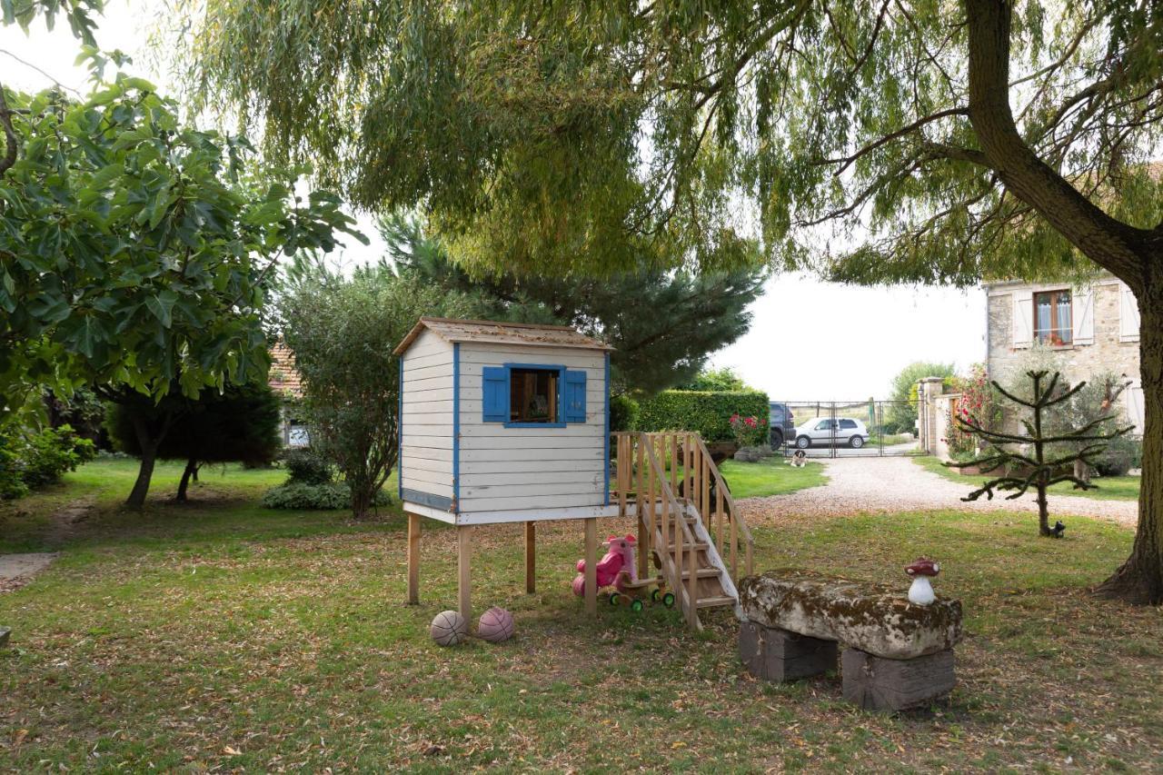La Ferme Des Nonains Apartment Montjavoult Bagian luar foto