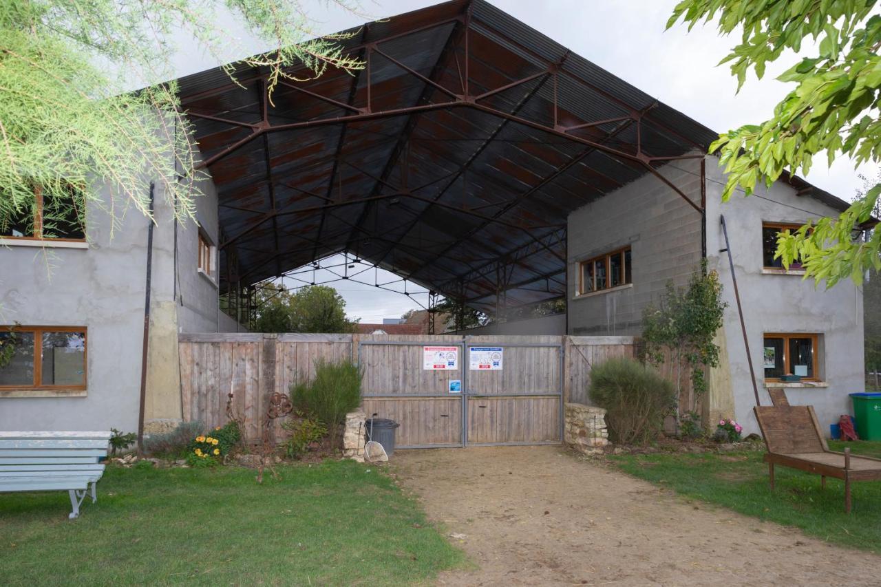 La Ferme Des Nonains Apartment Montjavoult Bagian luar foto